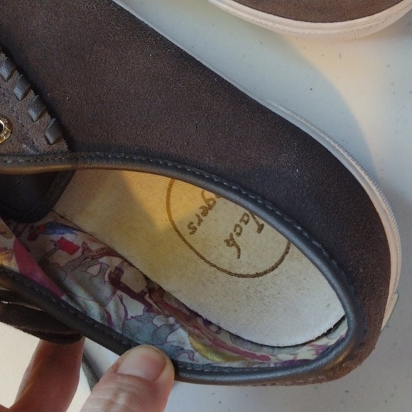 JACK Rogers suede sneakers Gray 9.5 - Picture 15 of 16